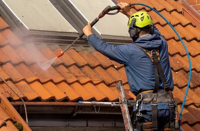 Démoussage et hydrofuge de toiture à Courbehaye